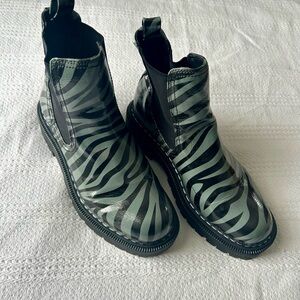 CIRCUS NY BY SAM EDELMAN Women's Effie Ankle Boot Sage Zebra
